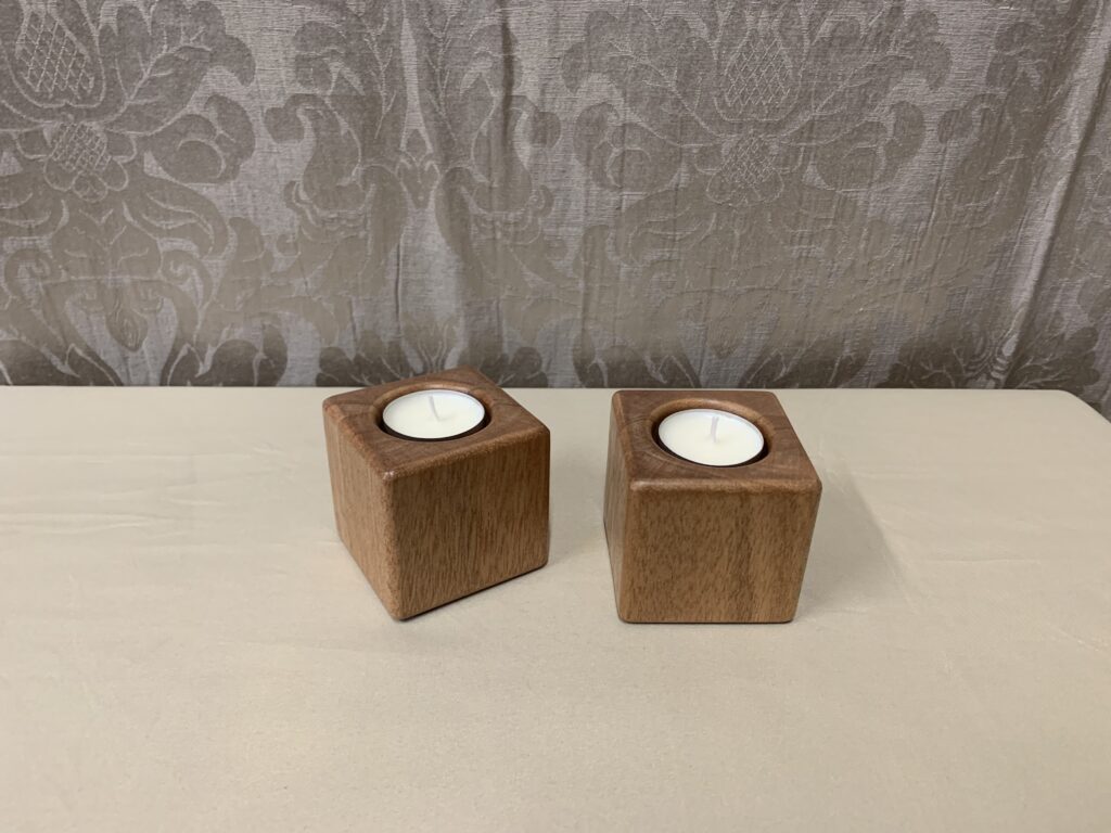 Küünlajalg meranti hele