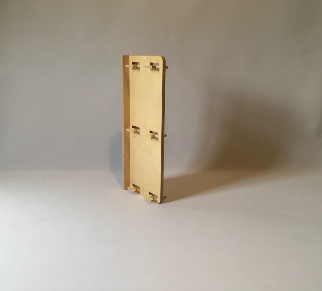 Madala riiuli vahesein