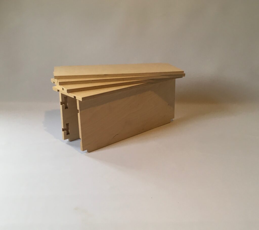 Riiulid 4 tk komplektis